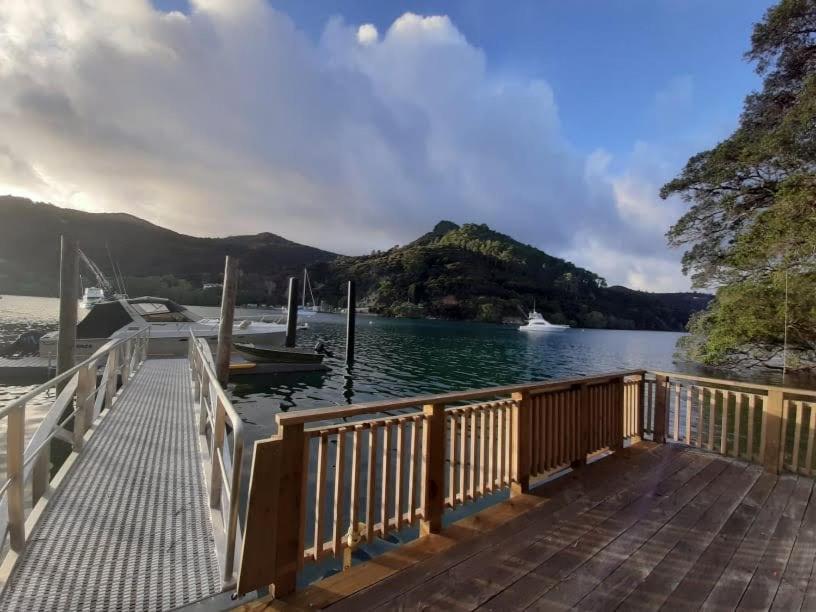 Glenfern Sanctuary Villa Okiwi Buitenkant foto